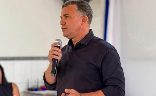 Prefeito de Santo Estêvão acusa Jerônimo de excluir obra para o município por motivação política
