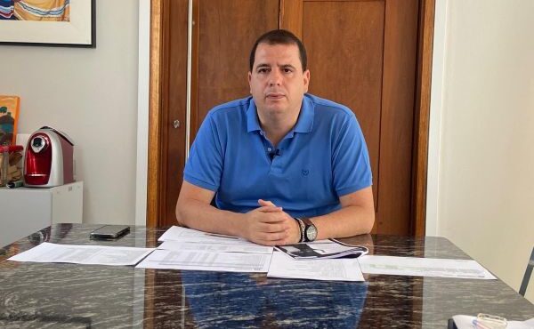 “Nem Lula quer mais Wagner, a Bahia que tem que engolir?”, diz Reinaldo Braga Filho