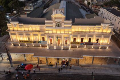 Jerônimo Rodrigues entrega primeira estação do VLT de Salvador, no bairro da Calçada