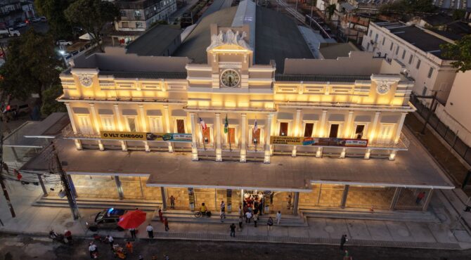 Jerônimo Rodrigues entrega primeira estação do VLT de Salvador, no bairro da Calçada