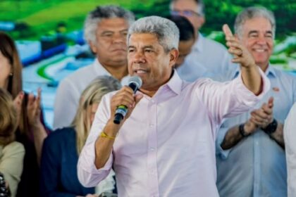 Governador Jerônimo Rodrigues propõe construção do primeiro hospital municipal e maternidade de Jequié