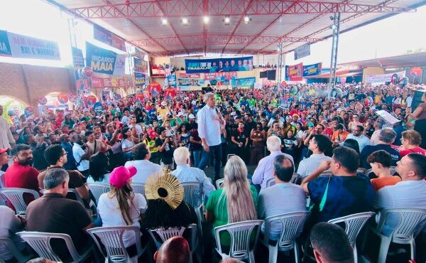 Em Ribeira do Pombal, Wagner destaca a força democrática do PGP: "Nós estamos colhendo as prioridades de vocês"