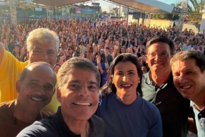 Em Nova Viçosa, ACM Neto elogia prefeita e faz discurso em favor da educação
