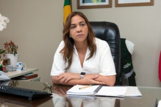 Roberta Santana rebate Zé Ronaldo: “Ou é transferência de responsabilidade ou não conhece o SUS”