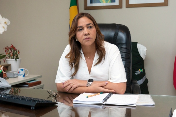 Roberta Santana rebate Zé Ronaldo: “Ou é transferência de responsabilidade ou não conhece o SUS”