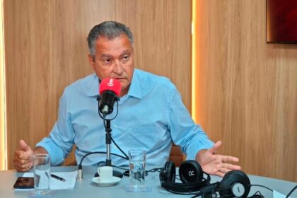 Rui Costa questiona legado de Zé Ronaldo na saúde de Feira e critica grupo de ACM Neto: "Não construiu um hospital municipal"