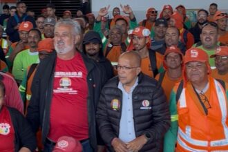 Suíca acusa Limpurb de aplicar multa às empresas de limpeza urbana para penalizar garis e margaridas por greve em junho