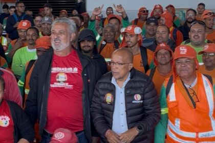 Suíca acusa Limpurb de aplicar multa às empresas de limpeza urbana para penalizar garis e margaridas por greve em junho