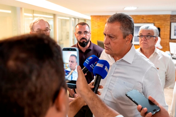 Rui Costa critica “tanto faz” de ACM Neto sobre disputa presidencial: “parece candidato fake”