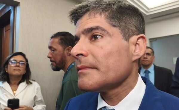 ACM Neto denuncia “ação orquestrada” para interferir na eleição e diz que adversários são capazes de tudo para se manter no poder