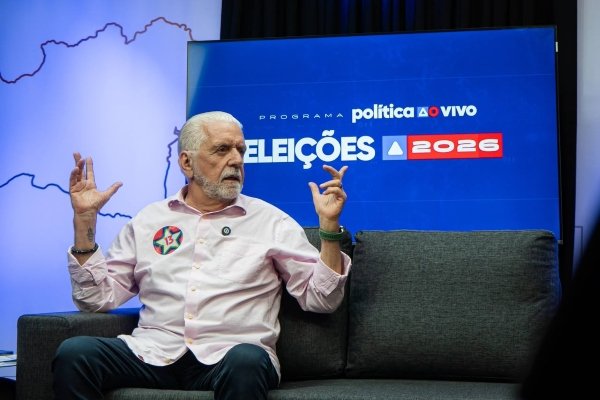 Wagner diz que Flávio Bolsonaro é “pior e mais perigoso” que o pai e critica alinhamento aos EUA