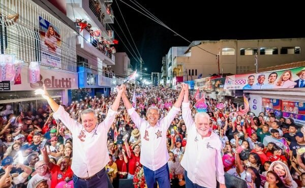 Wagner confia em vitória de Jerônimo no 1º turno e projeta dobradinha com Rui para o Senado