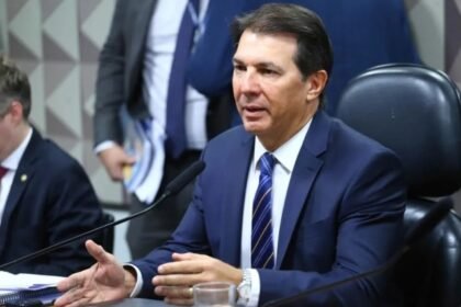 Arthur Maia ironiza “adesões requentadas” de Jerônimo: “Daqui a pouco vai pedir música no Fantástico com tanto apoio repetido”