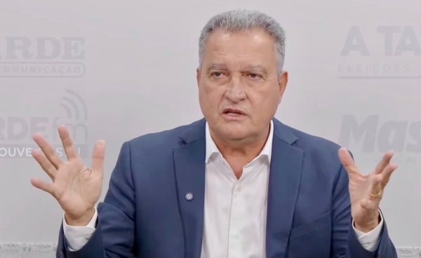 Rui Costa chama de “estelionato eleitoral” estratégia de ACM Neto e João Roma esconder candidato a presidente