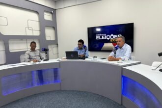 Rui explica mudança na agenda com Lula e convoca militância para ato nesta terça em Salvador