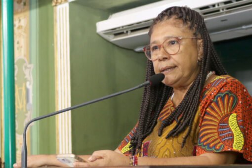 Marta Rodrigues vai propor abertura de CEI para apurar redução da frota de ônibus em Salvador