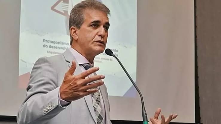“É um ataque à democracia”, afirma Robinson sobre retenção dos ônibus em Salvador
